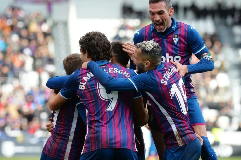 曼联队阵中 曼联队阵中